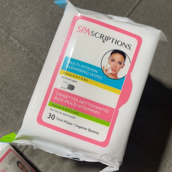 🥰🥰Spa Scriptions Multi Vitamin Cleansing Wipes🥰🥰 - Picture 3 of 5